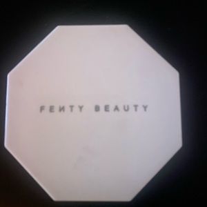 Fenty Beauty Killawatt Freestyle Highlighter “Trophy Wife”
